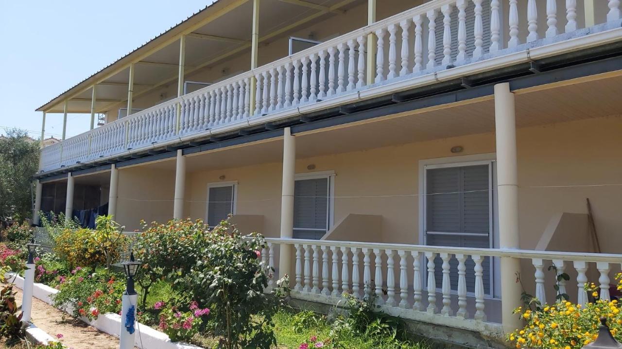 Aparthotel Casa Dyonisia Plános Exterior foto